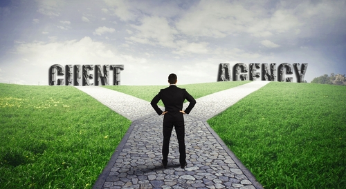 Client là gì? Nên theo con đường Agency hay Client? 2 client